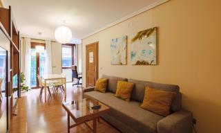 Balcón con luz natural - 1