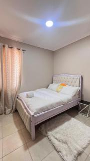 Luxurious Fully Furnished 5 Bedroom All Ensuite Home Runda Woodvale Lane - 0