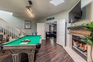 Family Fun, Movie Theater Games Full Kitchen Pool table Quiet Cul-de-Sac - 4