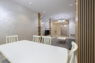 Akay Central 2BR 120 - 3