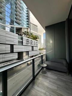 SLS Lux Brickell Exclusive by Palermo Home Miami - 9