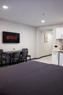 DEast Signature - Family Suites Hotel - 7