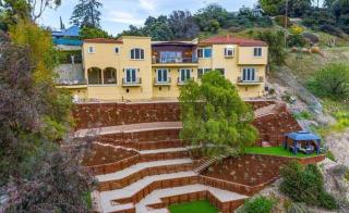 Mansion in the hills near Universal Studios! - 0