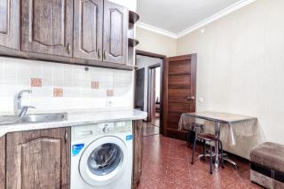 Энергетик 1 возле Астана Вижн - 2