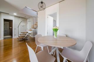 Terraza y Vistas para 6 con Parking en Sanchinarro - 1