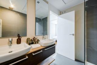 Terraza y Vistas para 6 con Parking en Sanchinarro - 3