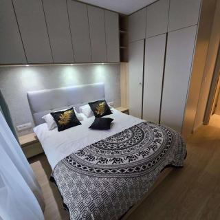 Blue Angels Host Apartments - 2