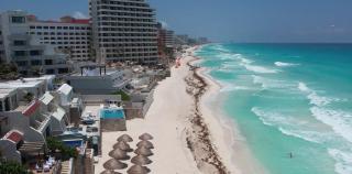 Vacation Rentals Cancún Beachfront - 1