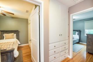 Welcome to your home at the Orange Circle - 7