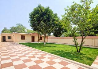 A2 Villa by JMD - Peaceful Stay Near Expo Mart - 0