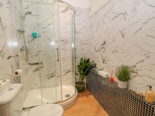 Baywatch St David's View - 9