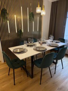 Hochwertige GoldenKey Suite mitten in der Altstadt - Augsburg - 4