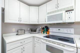 3 Bedroom Condo With Vaulted Ceilings & Scenic Views - 6