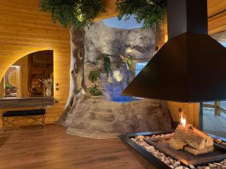 Cave Chalet - Waterfall Chalet - 8