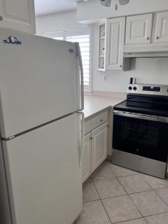 2 Bedroom Side Ocean View Atlantis Condo With Pool! - 2