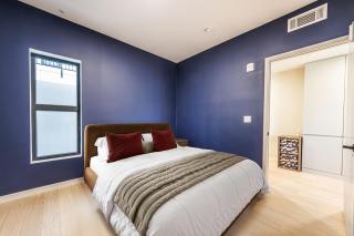 Luxury 1BD Condo in LA with Rooftop City Views, Gym & Free Parking - 1