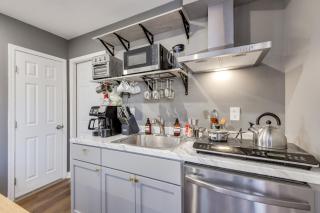 Near Hospitals and Metro Access Studio in Cheverly - 5