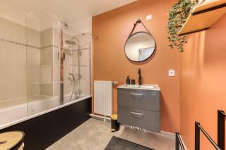 Skylounge- 8Pers -Families - Pros -Terrace- BBQ -Parking- WIFI - 4