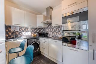 Skylounge- 8Pers -Families - Pros -Terrace- BBQ -Parking- WIFI - 2