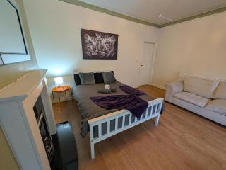 Stay Sleep Rest - Firth Park - 5