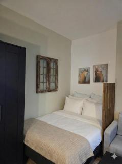 Pb55, Private Room with balcony Coffee& City Vibes - 1