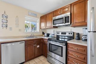 217 - 1BR/1 Bath at Seaspray Condos on Okaloosa Island, Fort Walton Beach, Fl - 4