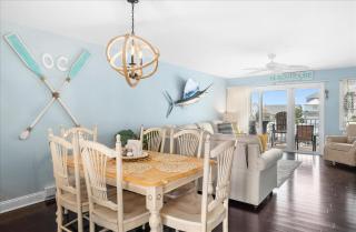Beautiful Second Floor 2 Bedroom Condo with Great Canal Views - 6