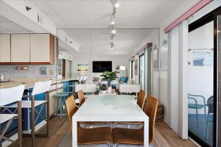 Spacious Condo with Beautiful Bay Views from 24`wide Covered Balcony! - 8