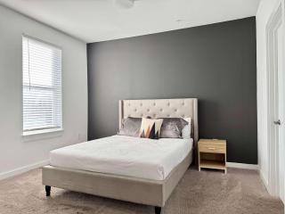 Luxury 4Beds 3Baths 2Balcony Penthouse 542Blvd - 4