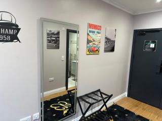 Empress Boutique Hotel Suites - 2