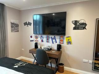 Empress Boutique Hotel Suites - 1