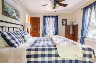 Comfortable Cabin on Lake and 20 min from Ski Hill and Alpine Valley - 2