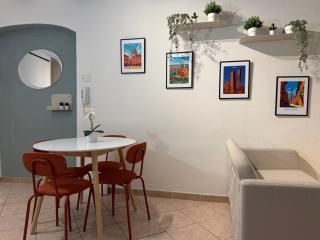 Street Angels Apartment - 4