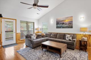 Riverfront Retreat- The River Bear - 6