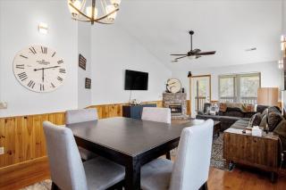 Riverfront Retreat- The River Bear - 2