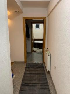 Golden Lilly Apartment - 1