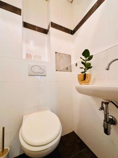 Red Room - Schottwien - 8