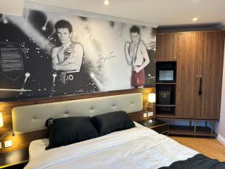 Empress Boutique Hotel Suites - 8