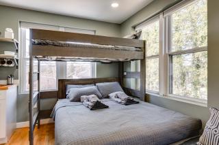 Commuters Dream! Cheverly Studio half Mi to Metro - 3