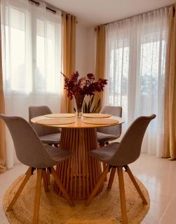 Apartamento con terraza en Mogro Playa de Usil - 0