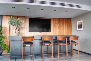 Country Club 1BR KingSize Bed with Air Conditioner & Amazing Views - 6