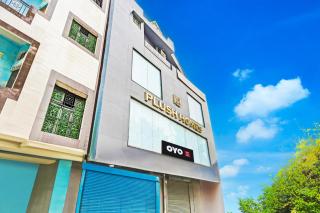 Super Hotel O Plush Homes - 2