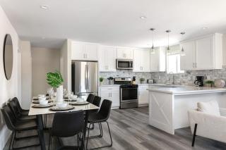 Spacious Home Central Area Airport Free Parking - 9