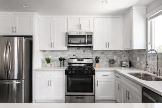 Spacious Home Central Area Airport Free Parking - 2