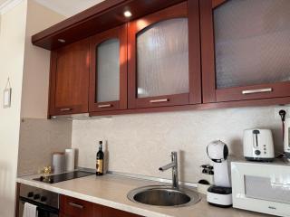 Downtown Apartment 300m to Gondola - 6