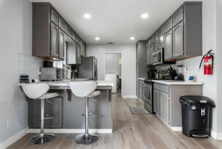 Amazing Views Hot Tub-Games-Fire pit 6BR Sleeps 20 - 5