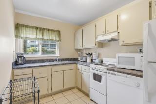 206C - 2BR/1 Bath at Seaspray Condos on Okaloosa Island, Fort Walton Beach, Fl - 3