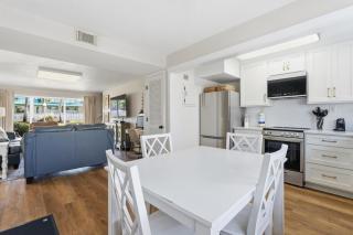 Seaspray Condos 215B - 3