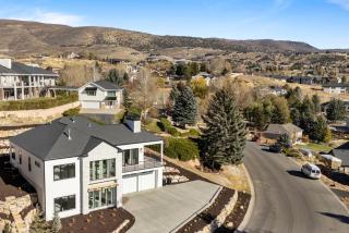 Ultimate Multi-Family Reunion Retreat - 0