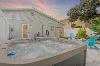 Duneside Bliss - Steps to the Ocean & Mins to DT - 0